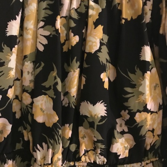 CUTE, AS U WISH ROMPER. - Picture 2 of 5